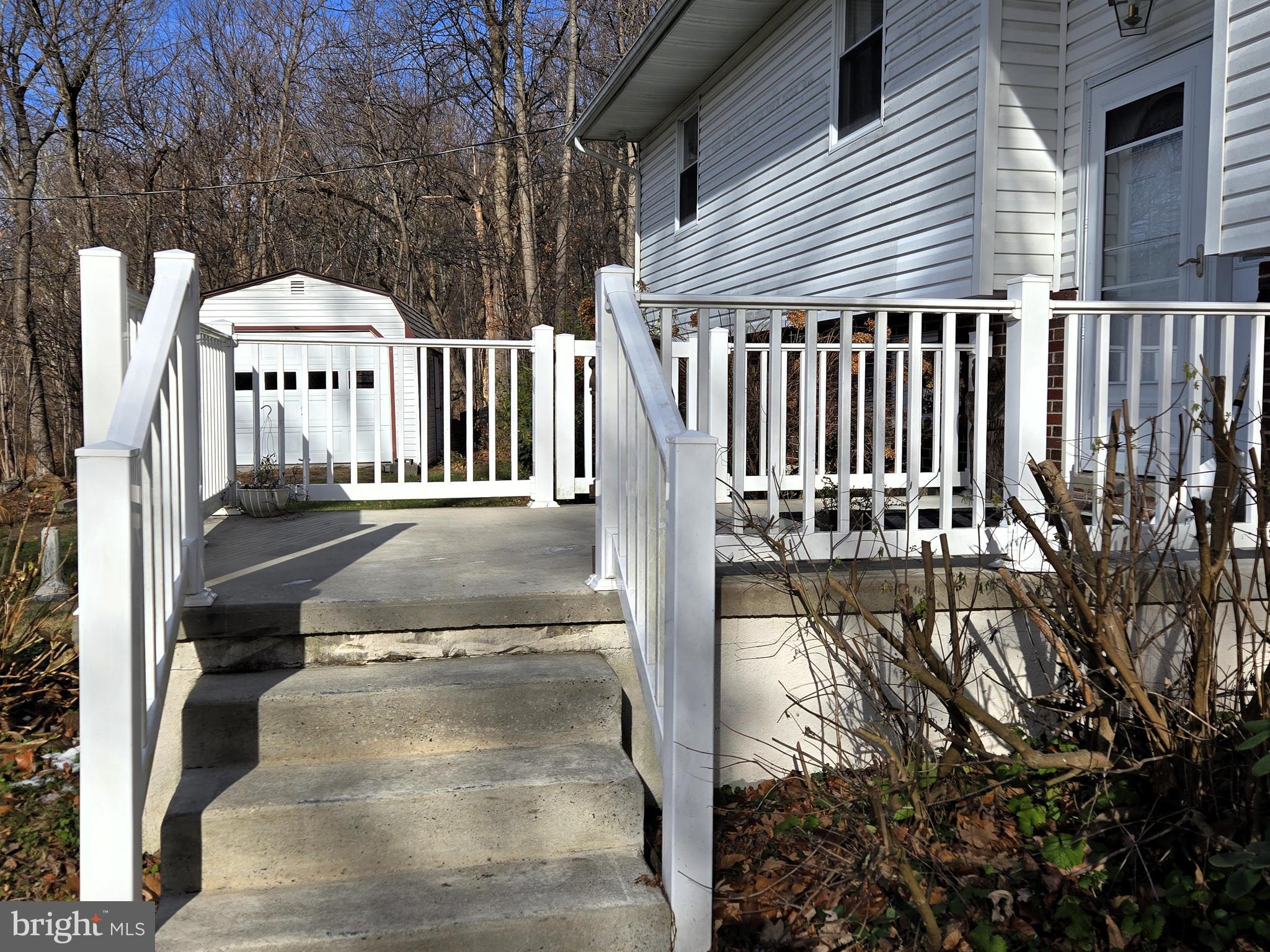 169 Dale Road Barto, PA 19504 - Photo 4 of 34