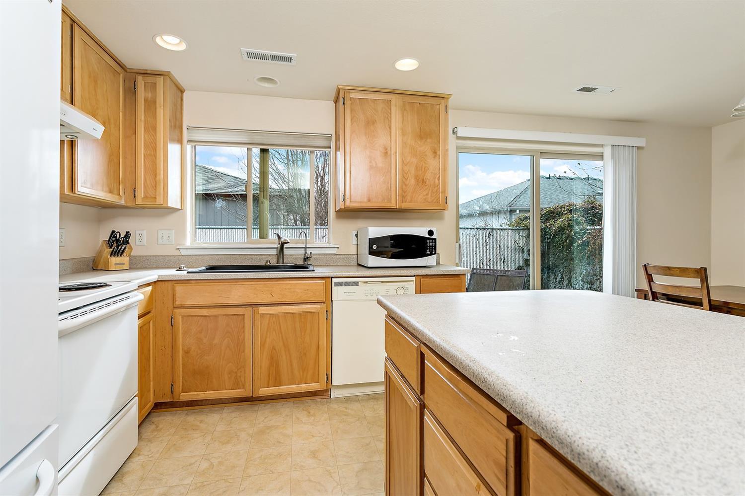 674 Karic Way Eagle Point, OR 97524 - Photo 11 of 18 Additional Photo