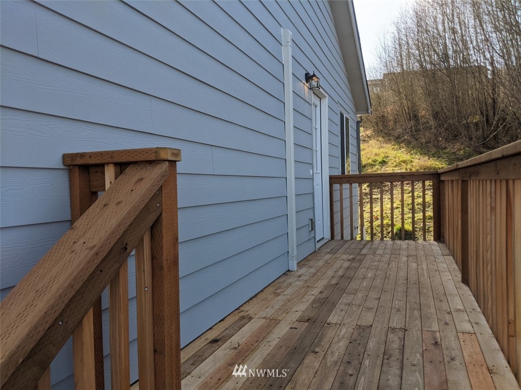 196 Shore Road Port Angeles, WA 98362 - Photo 1 of 10 Gallery Image 1