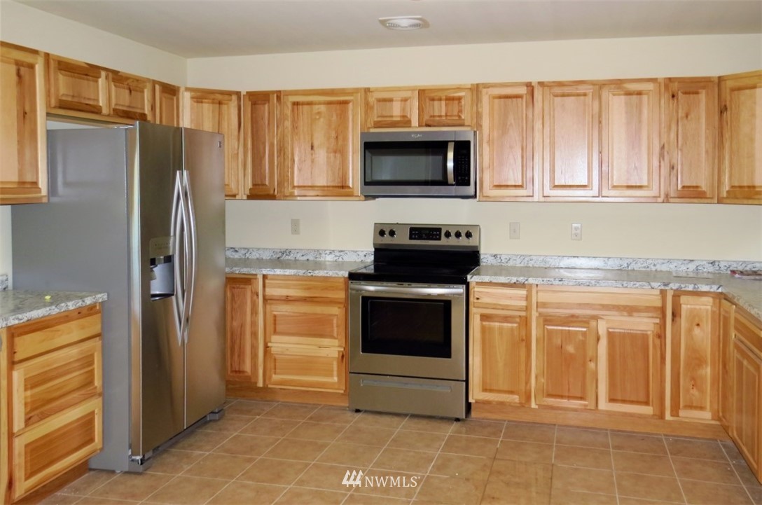 196 Shore Road Port Angeles, WA 98362 - Photo 4 of 10 Gallery Image 4