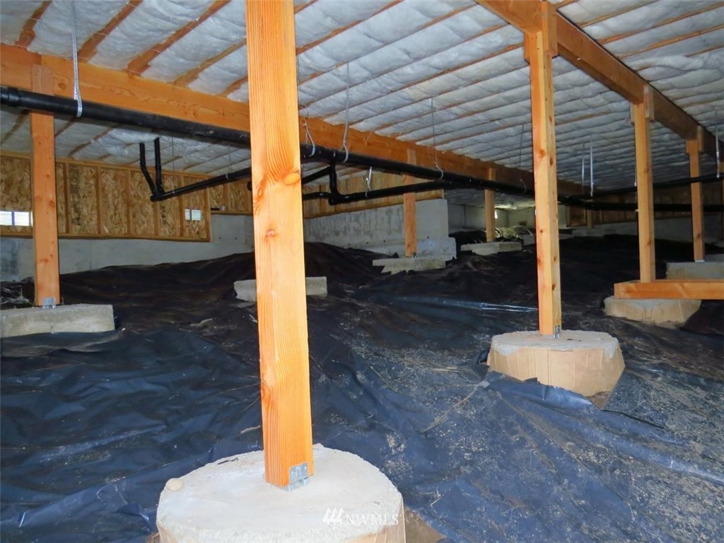 196 Shore Road Port Angeles, WA 98362 - Photo 9 of 10 Gallery Image 9