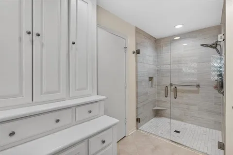 $1,150,000 | 2910 West 66th Terrace, Mission Hills, KS 66208