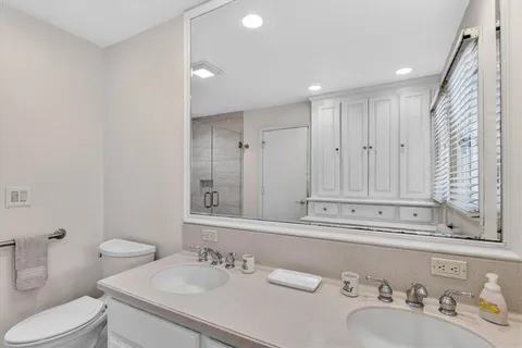 $1,150,000 | 2910 West 66th Terrace, Mission Hills, KS 66208