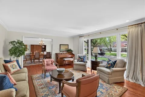 $1,150,000 | 2910 West 66th Terrace, Mission Hills, KS 66208