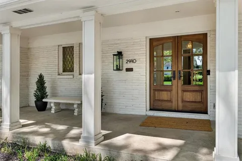 $1,150,000 | 2910 West 66th Terrace, Mission Hills, KS 66208