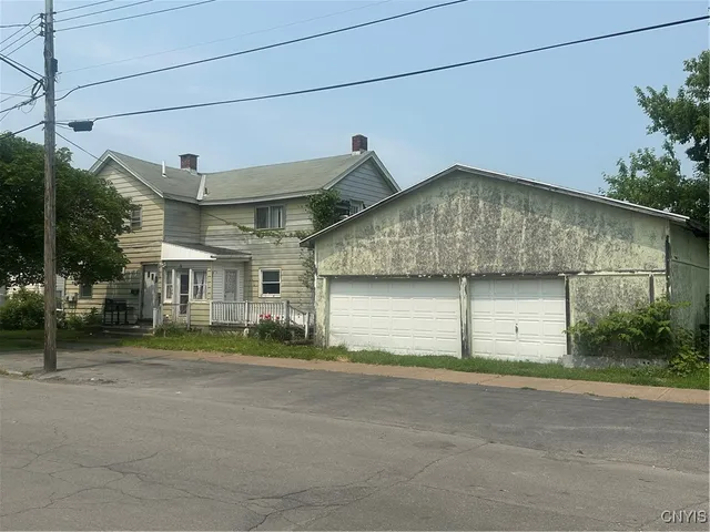 $99,400 | 629 Lansing Street, Utica, NY 13501