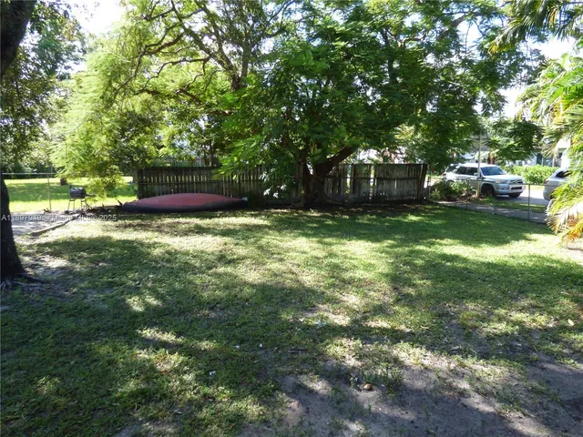 $1,375 | 522 North 19th Avenue, Unit 1, Hollywood, FL 33020