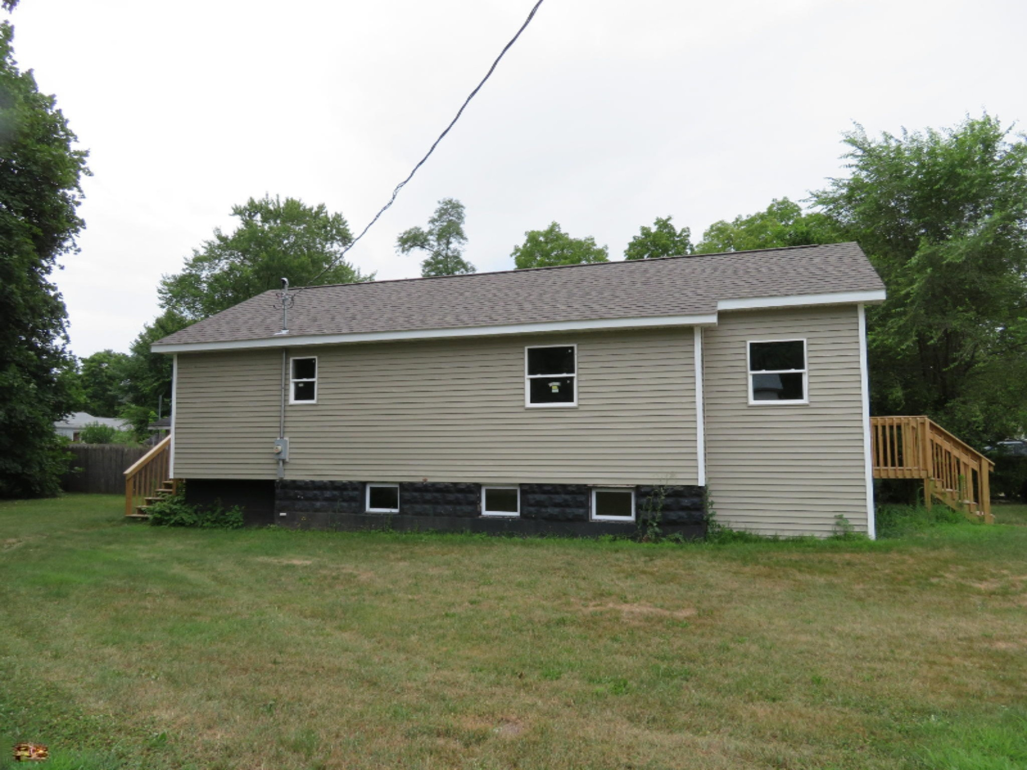 435 6th Avenue Three Rivers, MI 49093 - Photo 3 of 10 Exterior