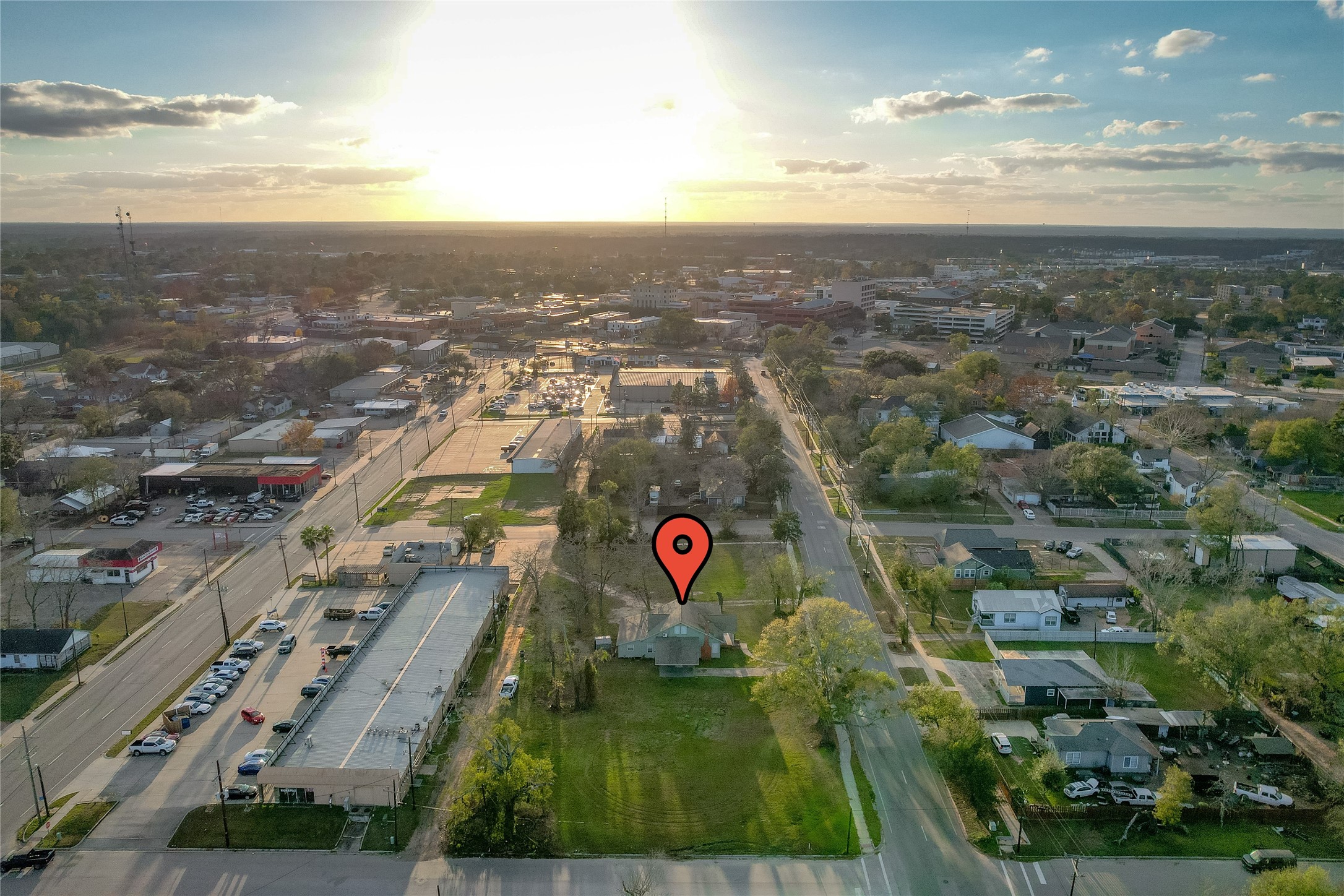 309 East Phillips Street Conroe, TX 77301 - Photo 3 of 10 an aerial view of city
