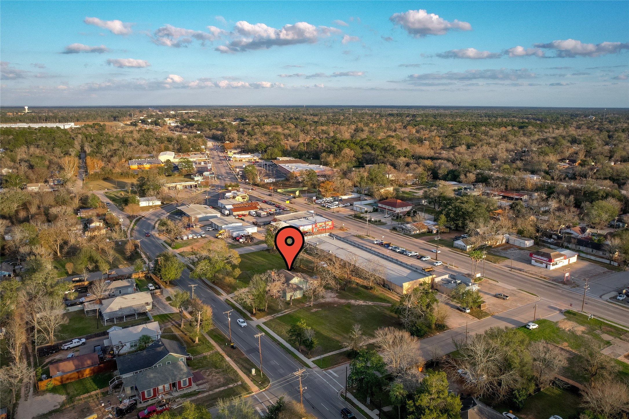309 East Phillips Street Conroe, TX 77301 - Photo 4 of 10 a view of a city