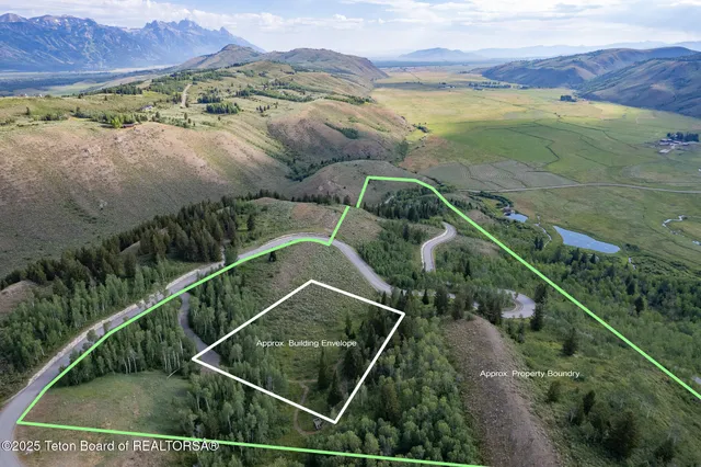 $10,700,000 | 400 Red Tail Butte Road, Jackson, WY 83001