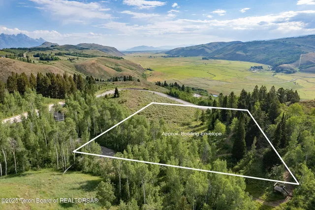 $10,700,000 | 400 Red Tail Butte Road, Jackson, WY 83001