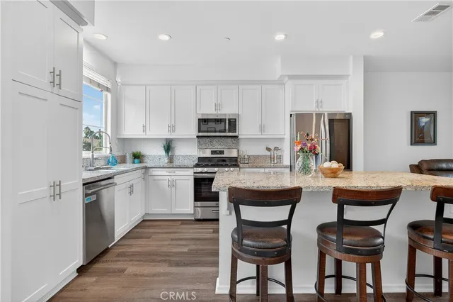 $550,000 | 893 Tangelo Way, Unit 103, Corona, CA 92878