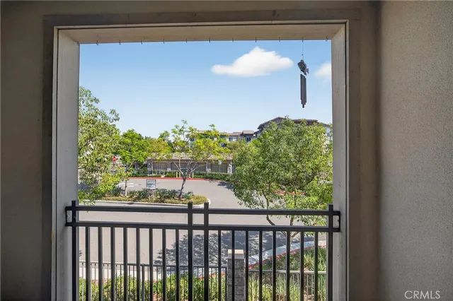$550,000 | 893 Tangelo Way, Unit 103, Corona, CA 92878