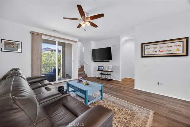 $550,000 | 893 Tangelo Way, Unit 103, Corona, CA 92878