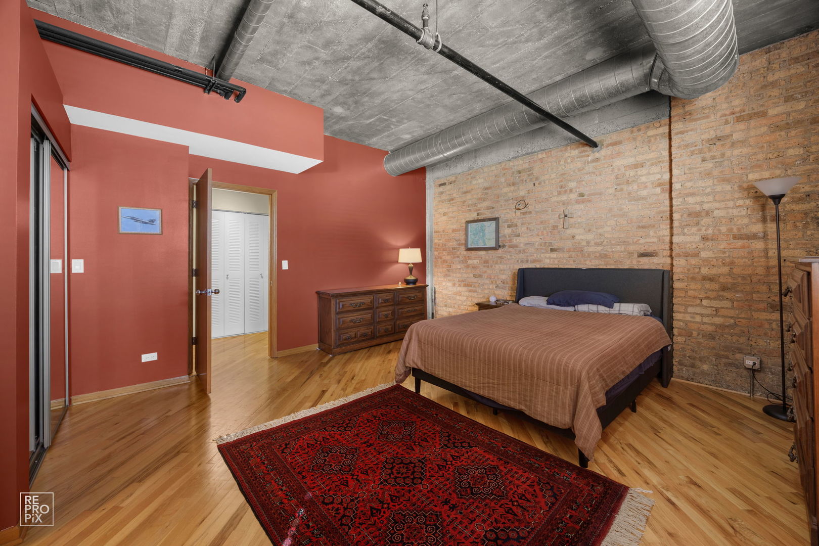 1830 Ridge Avenue, Unit 301 Evanston, IL 60201 - Photo 10 of 21 Gallery Image 10