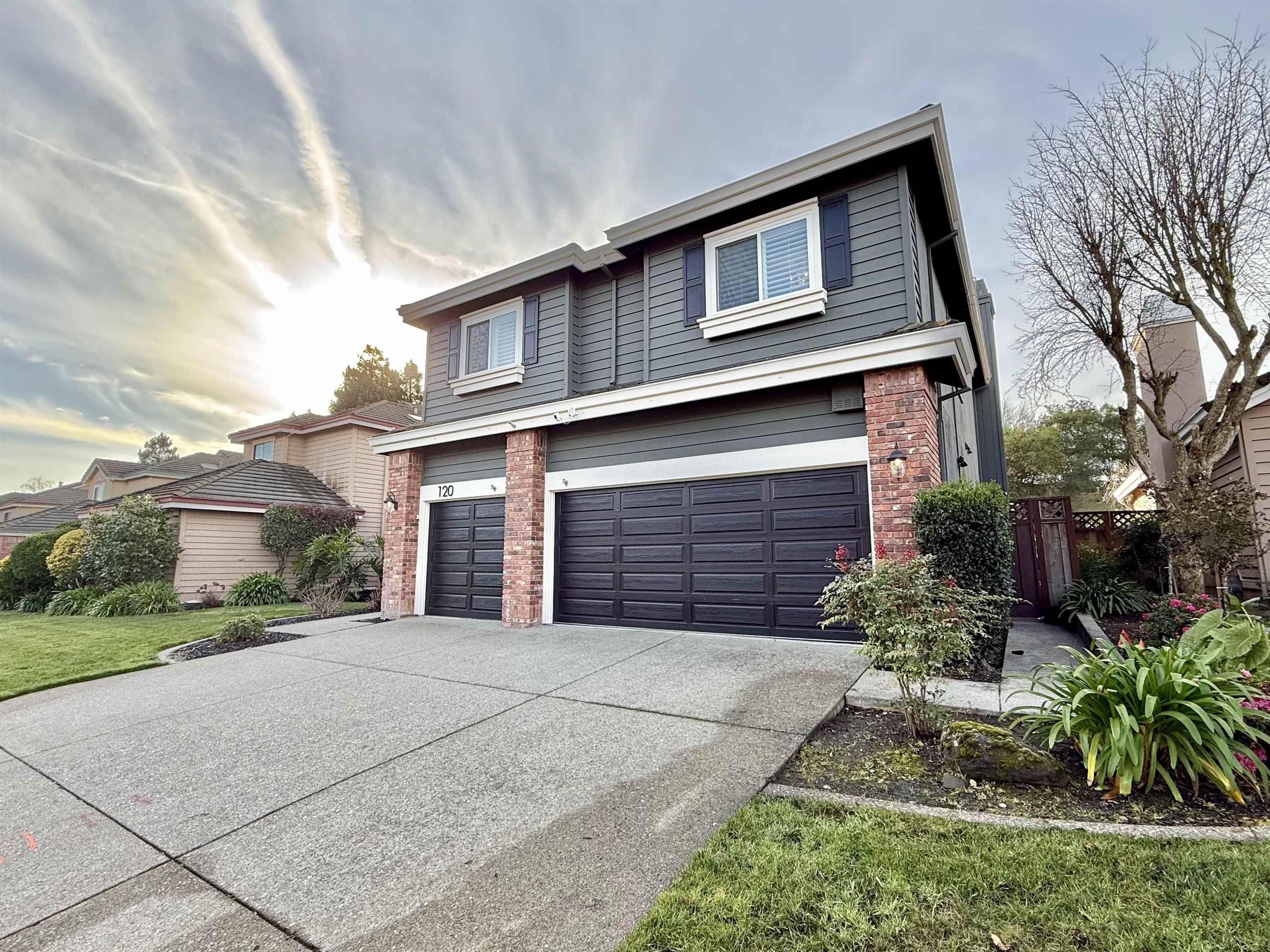 120 Canyon Lakes Way San Ramon, CA 94583 - Photo 2 of 60