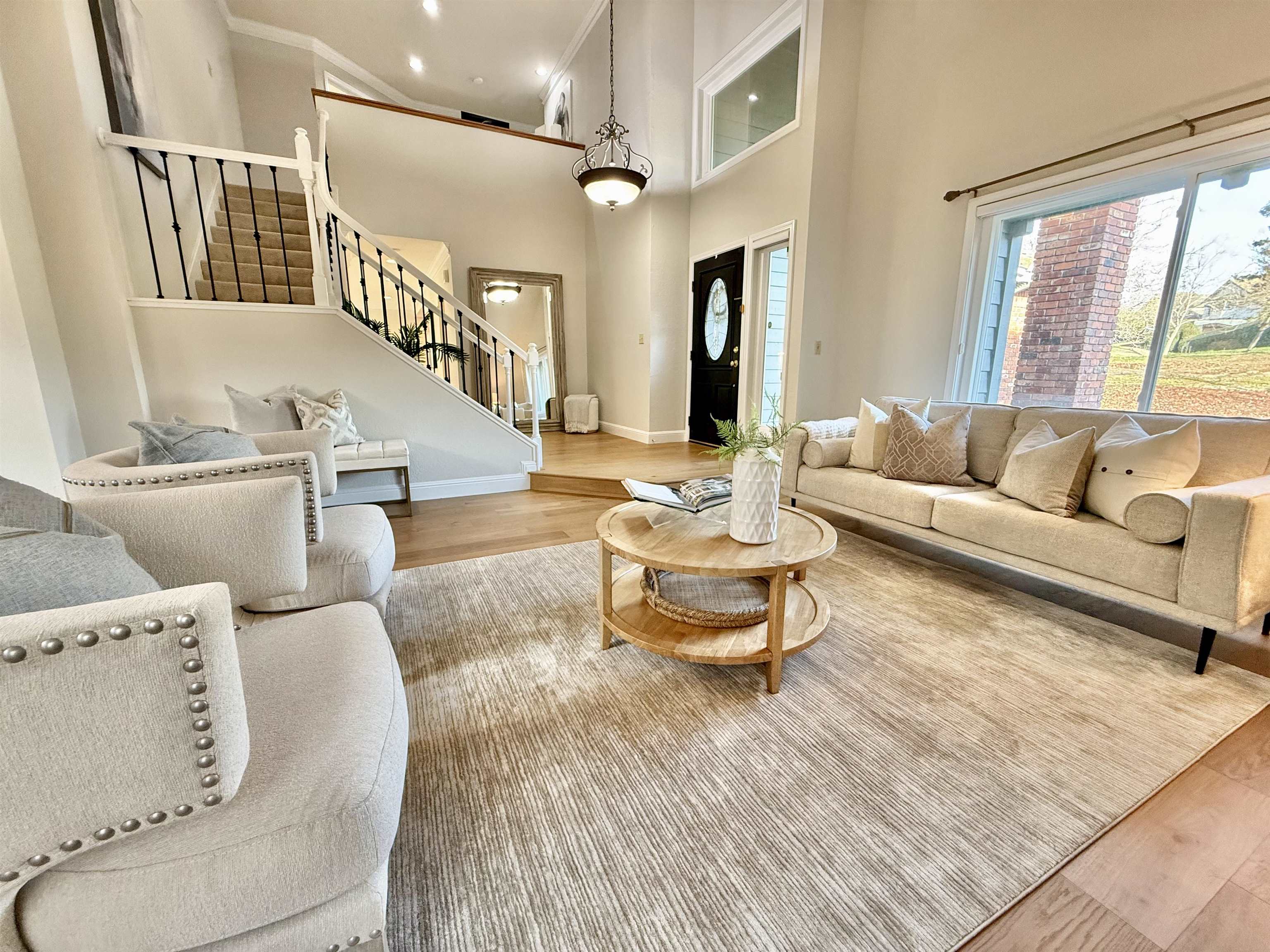 120 Canyon Lakes Way San Ramon, CA 94583 - Photo 4 of 60