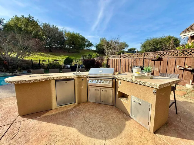 $2,198,000 | 120 Canyon Lakes Way, San Ramon, CA 94583