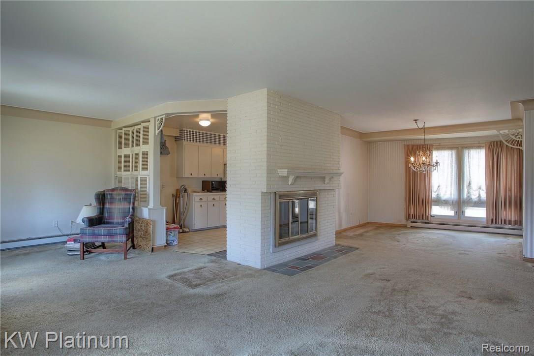 7125 Marsh Road Marine City, MI 48039 - Photo 5 of 40 Great_Room_2nd_View.jpg