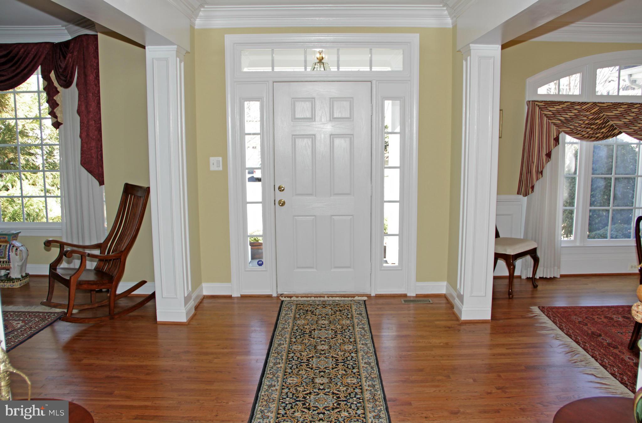 8248 Roxborough Loop Gainesville, VA 20155 - Photo 2 of 30 Entry Foyer