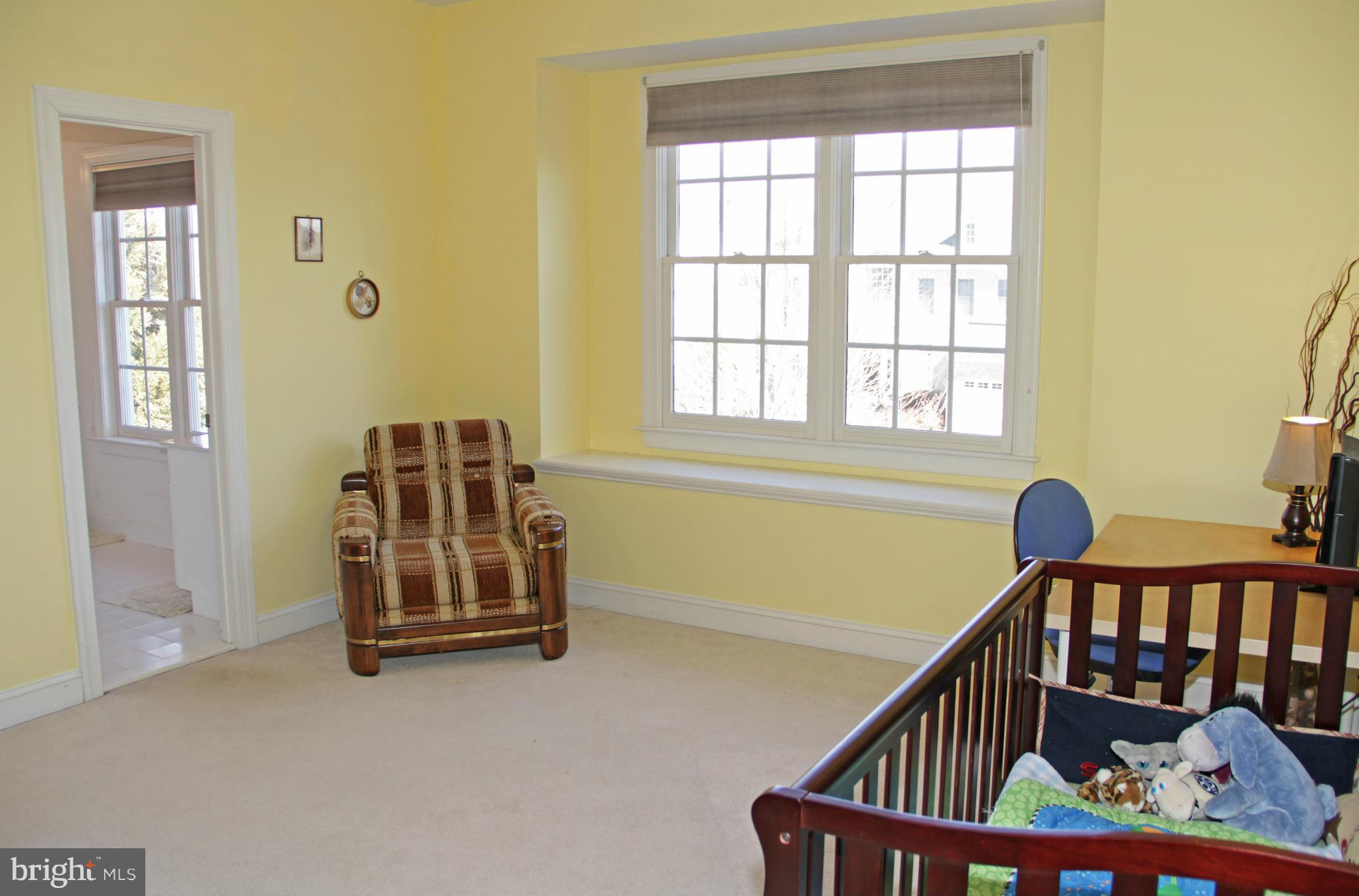 8248 Roxborough Loop Gainesville, VA 20155 - Photo 20 of 30 3rd Bedroom w/Walk-in and Shared Bath