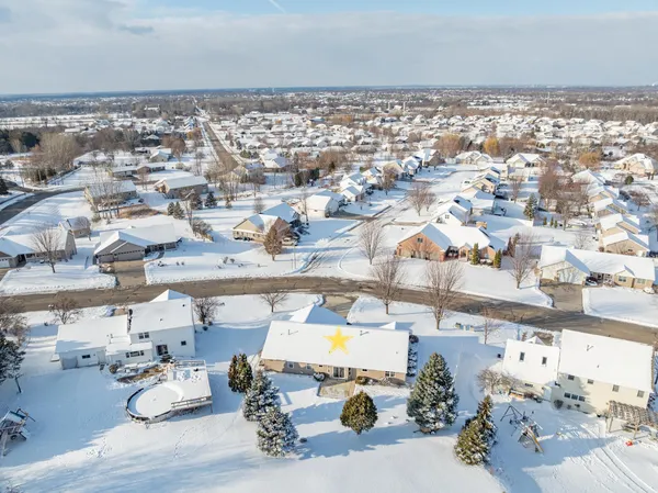 $529,900 | 4011 Garrett Street, De Pere, WI 54115