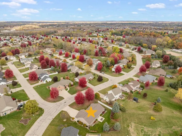 $529,900 | 4011 Garrett Street, De Pere, WI 54115