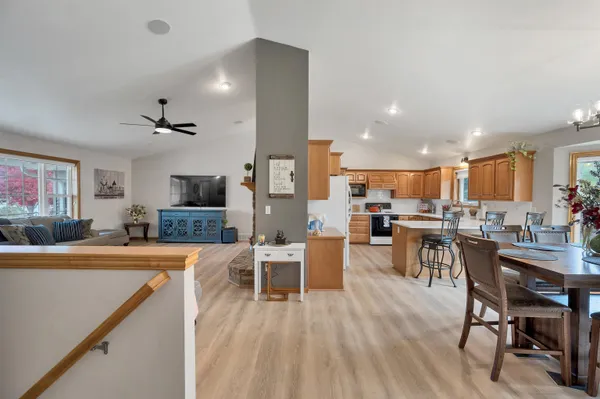 $529,900 | 4011 Garrett Street, De Pere, WI 54115