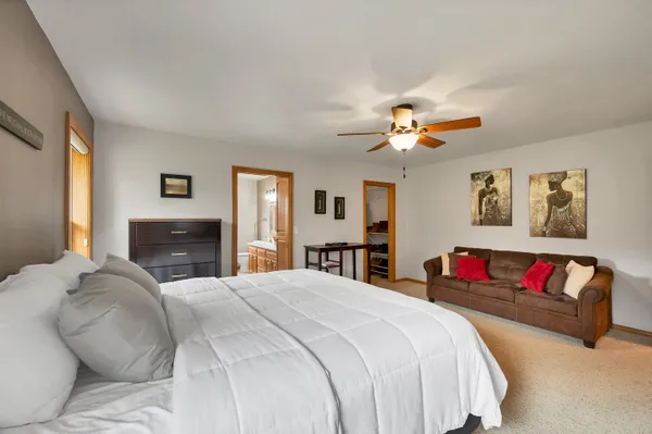 $529,900 | 4011 Garrett Street, De Pere, WI 54115