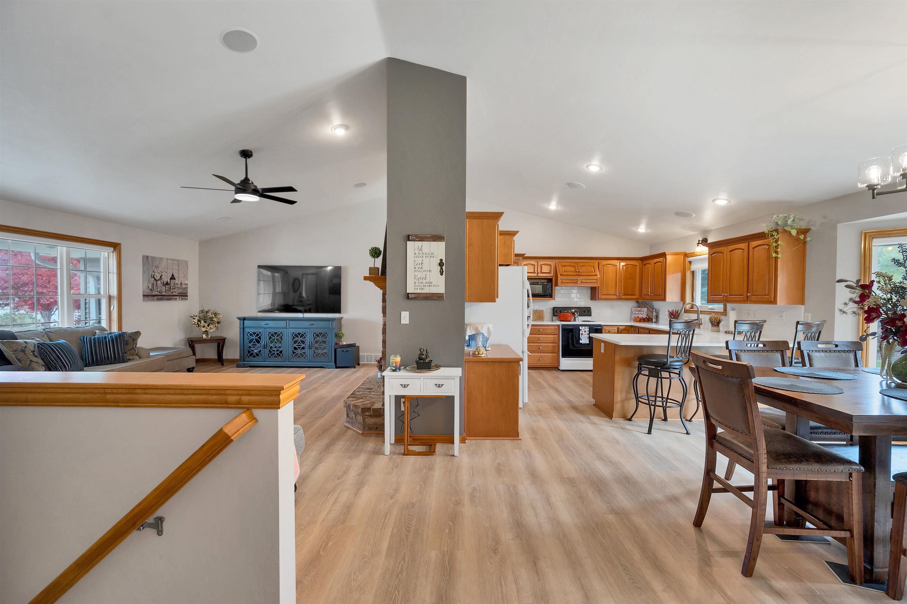 4011 Garrett Street De Pere, WI 54115 - Photo 6 of 75