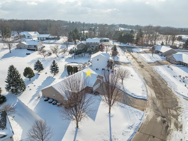 $529,900 | 4011 Garrett Street, De Pere, WI 54115