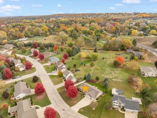 $529,900 | 4011 Garrett Street, De Pere, WI 54115