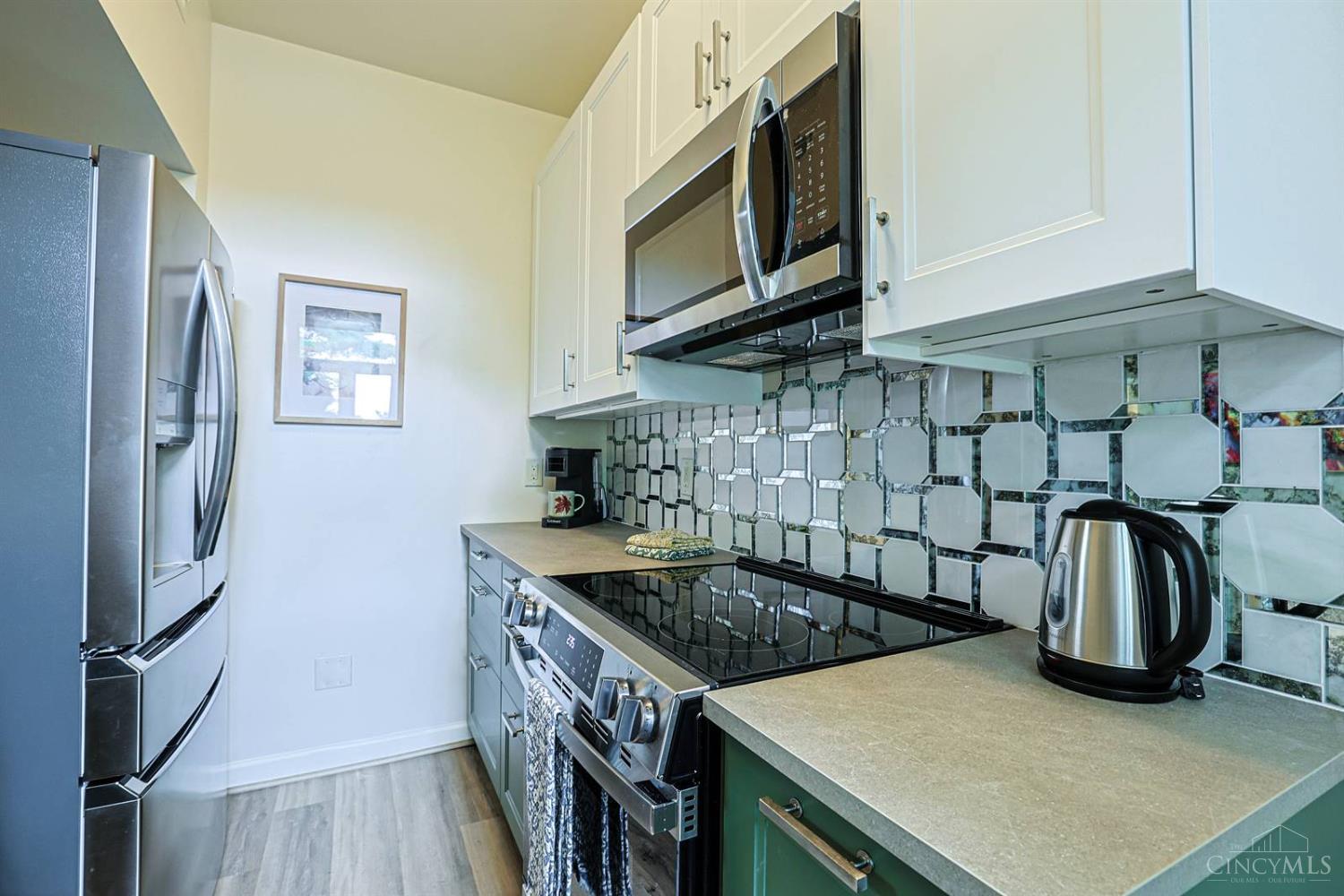 2376 Madison Road, Unit 37 Cincinnati, OH 45208 - Photo 11 of 26 Gallery Image 11
