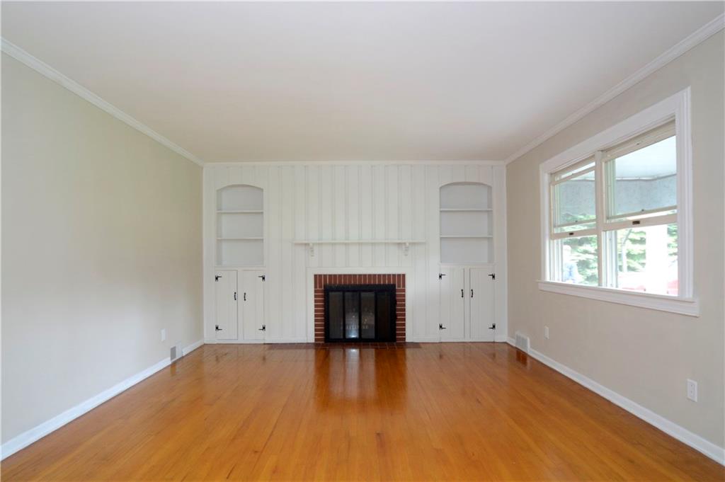 440 Center Grange Road Monaca, PA 15061 - Photo 3 of 25 Gallery Image 3