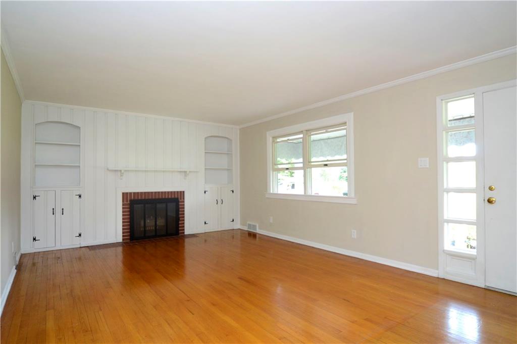 440 Center Grange Road Monaca, PA 15061 - Photo 5 of 25 Gallery Image 5