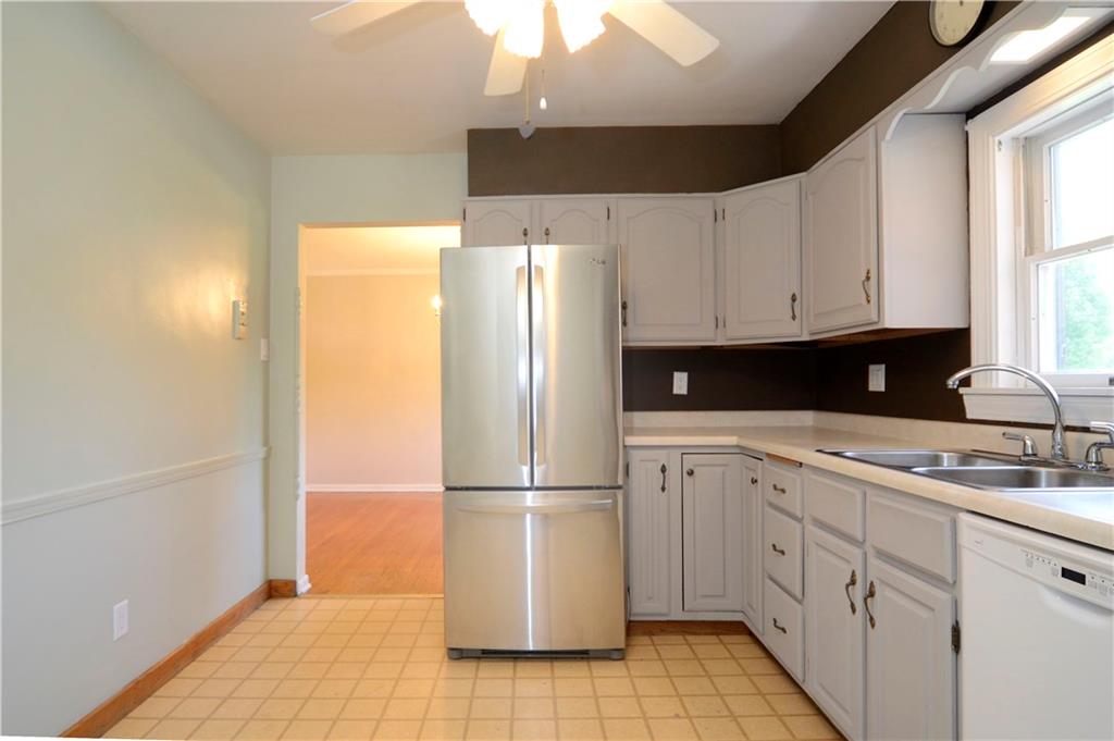 440 Center Grange Road Monaca, PA 15061 - Photo 10 of 25 Gallery Image 10