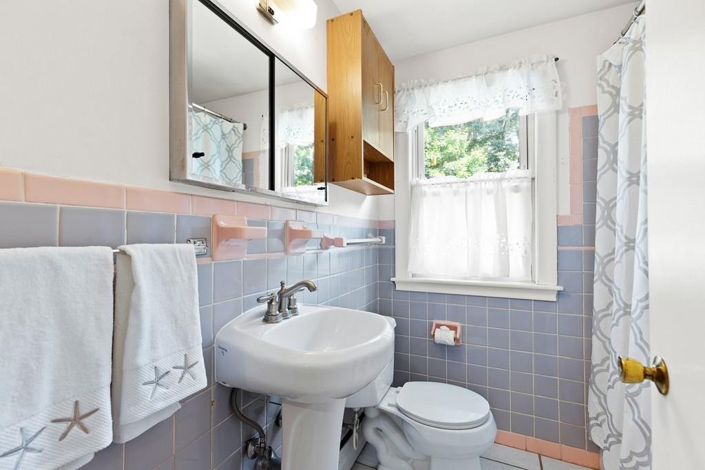 12 Lillian Road Acton, MA 01720 - Photo 20 of 32 Gallery Image 20