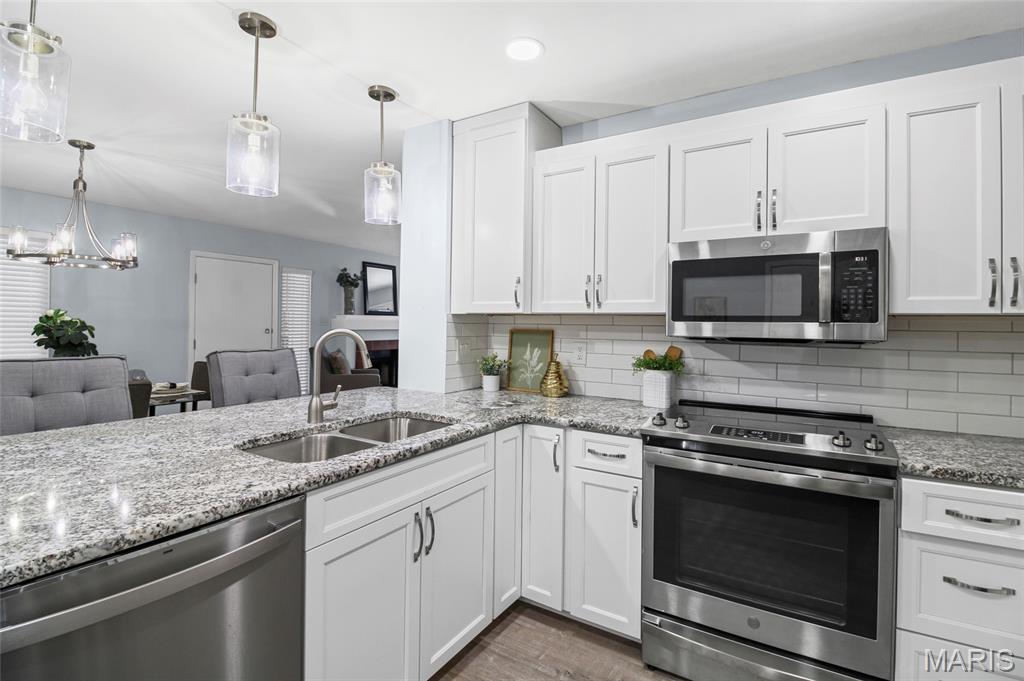 1872 Ridgeview Cir Drive Ballwin, MO 63021 - Photo 13 of 49