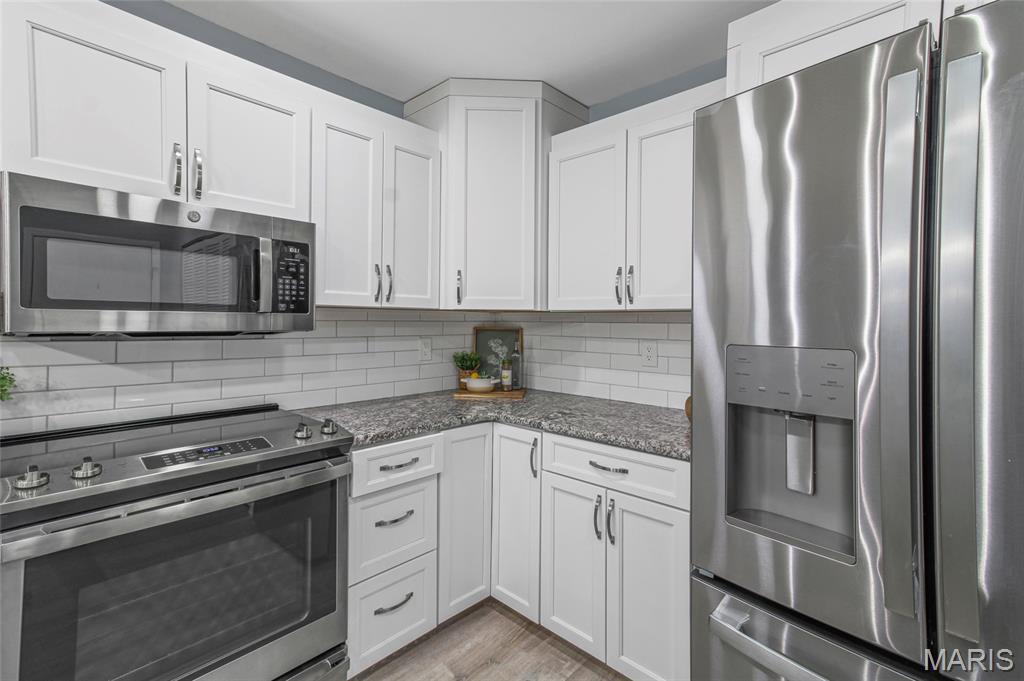 1872 Ridgeview Cir Drive Ballwin, MO 63021 - Photo 14 of 49