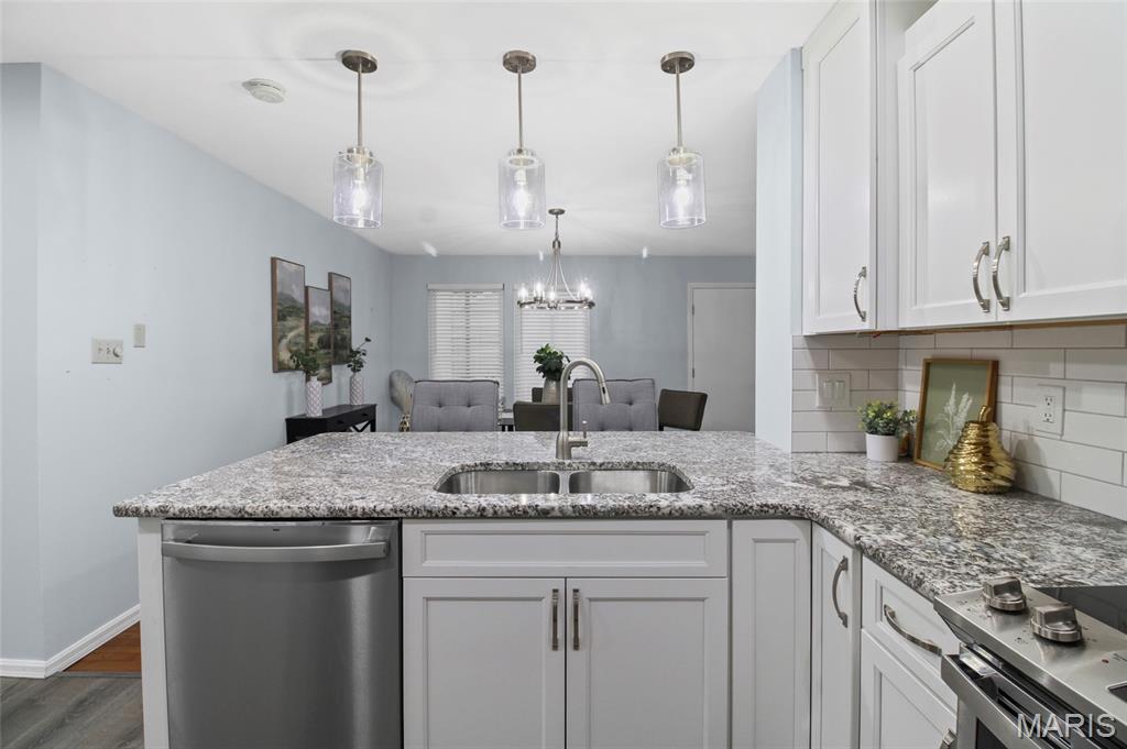 1872 Ridgeview Cir Drive Ballwin, MO 63021 - Photo 15 of 49