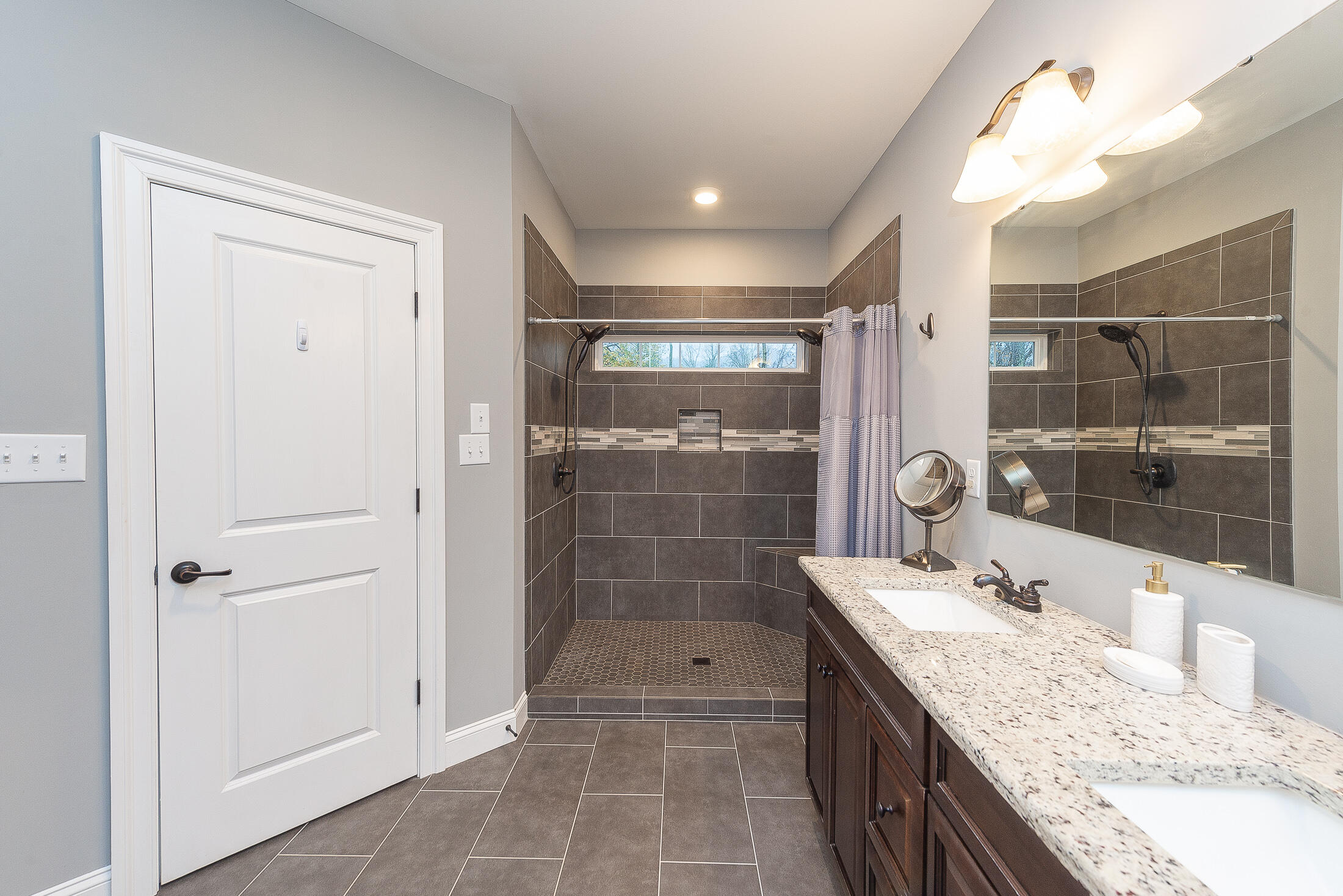 132 Ruth Road Gate City, VA 24251 - Photo 24 of 64 Primary Bath