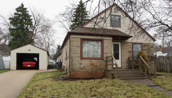 $179,900 | 109 East 11th Street, Kaukauna, WI 54130