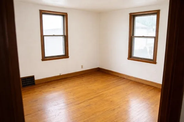 $179,900 | 109 East 11th Street, Kaukauna, WI 54130