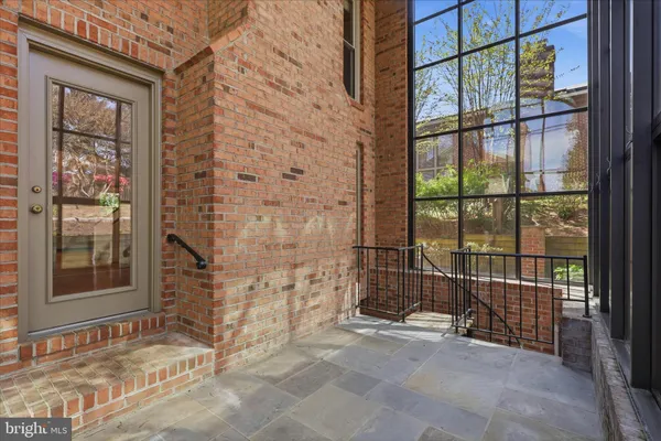 $1,250,000 | 1148 Randolph Road, McLean, VA 22101