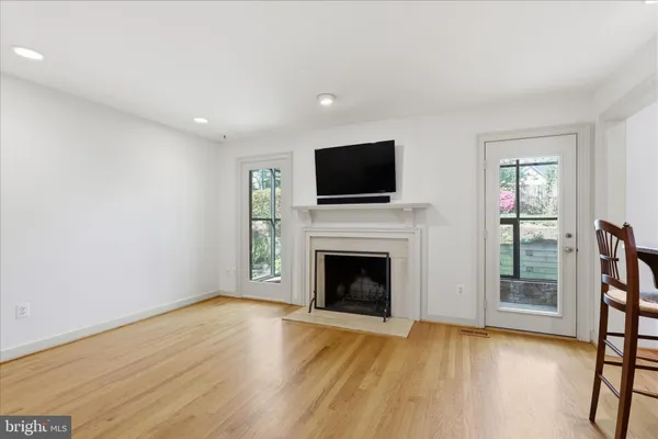 $1,250,000 | 1148 Randolph Road, McLean, VA 22101