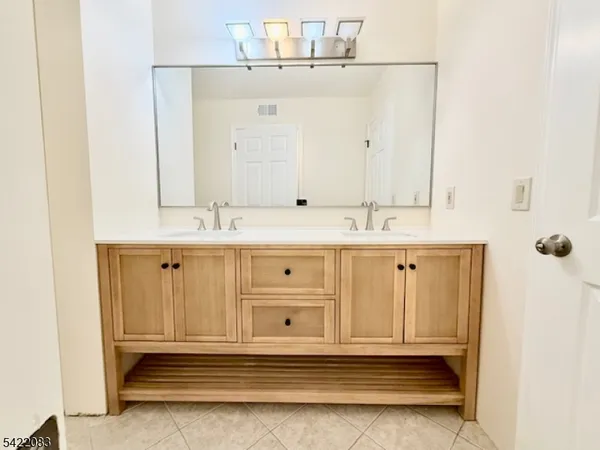 $2,500 | 58 Amethyst Way, Franklin Park, NJ 08823