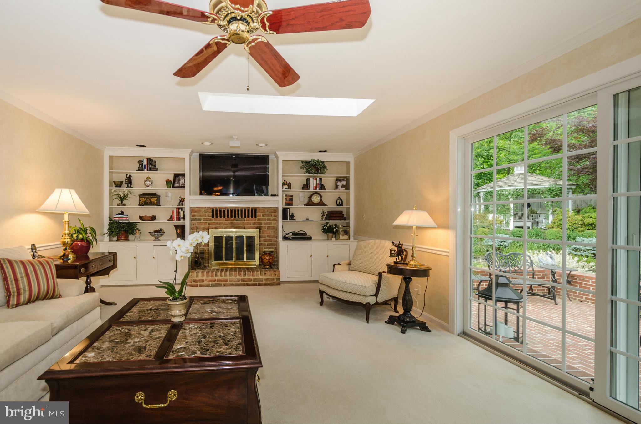 14507 Old York Road Phoenix, MD 21131 - Photo 11 of 30 Family Room w/wd burning FP opens to terrace