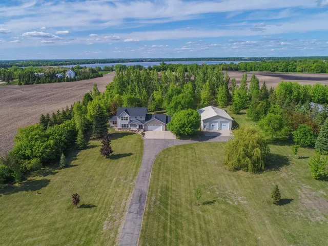 $589,900 | 3035 County Road 4 Southwest, Alexandria, MN 56308