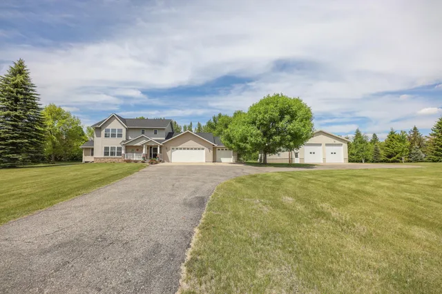 $589,900 | 3035 County Road 4 Southwest, Alexandria, MN 56308